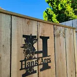 Hang'ares, Espace Unique Entre Bassin Et Ocean