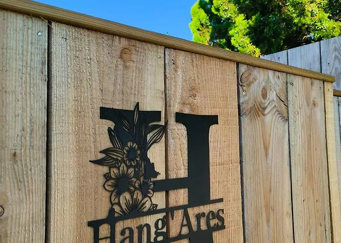 Hang'ares, Espace Unique Entre Bassin Et Ocean